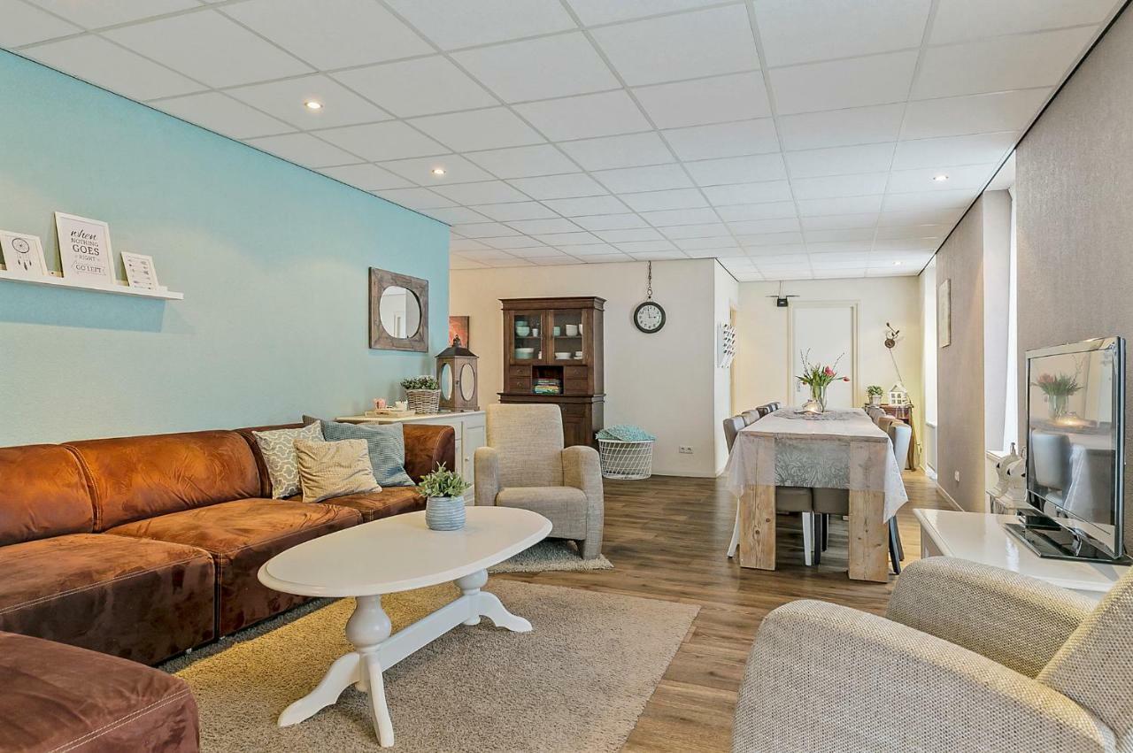 Sfeervol 6 Persoons Appartement - Van Alle Gemakken Voorzien! Bakkeveen Extérieur photo